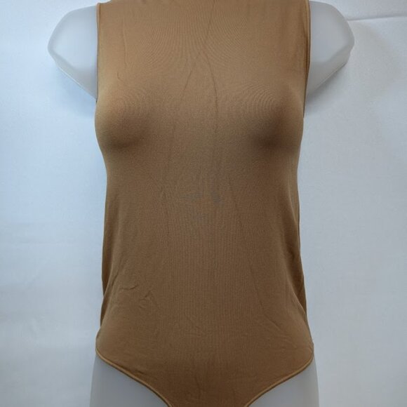 NWOT ESSENTIAL CREW NECK SLEEVELESS BODYSUIT S/M - Picture 1 of 5